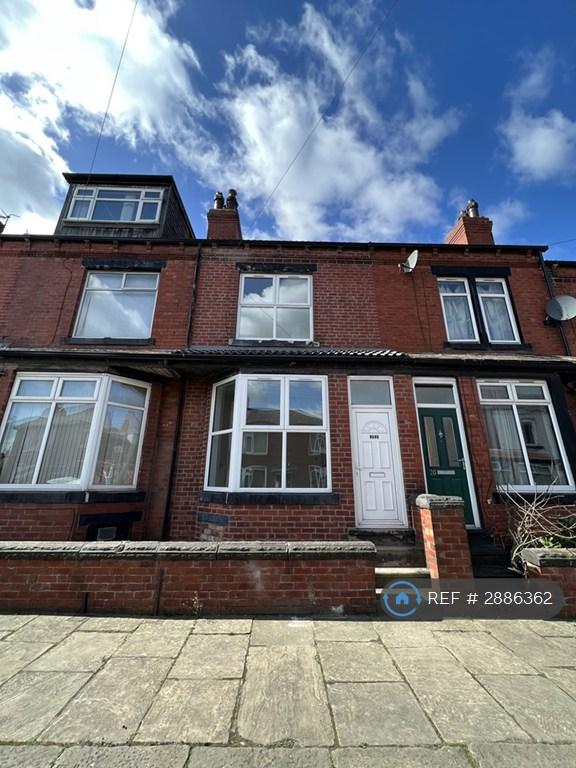 4 bedroom house in Barkly Grove, Leeds, LS11 (4 bed) (#2886362)