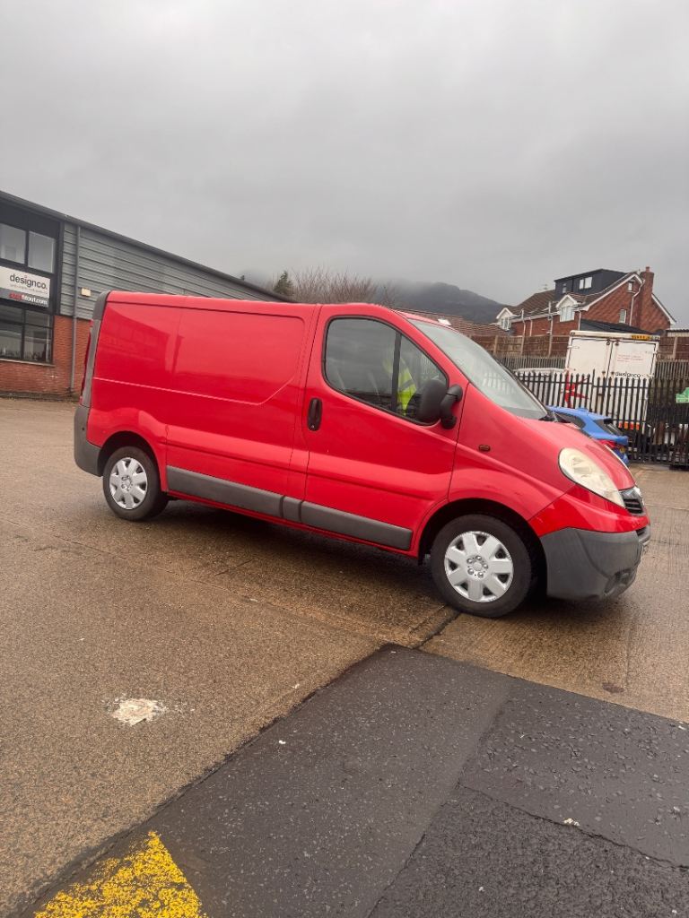 Vauxhall vivaro ( readvertised)