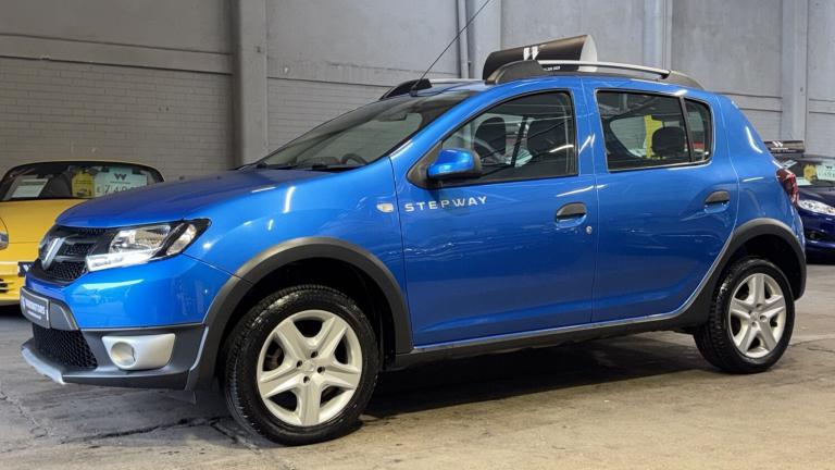 DACIA SANDERO STEPWAY 0.9 Stepway Ambiance TCe 90 Blue 5dr