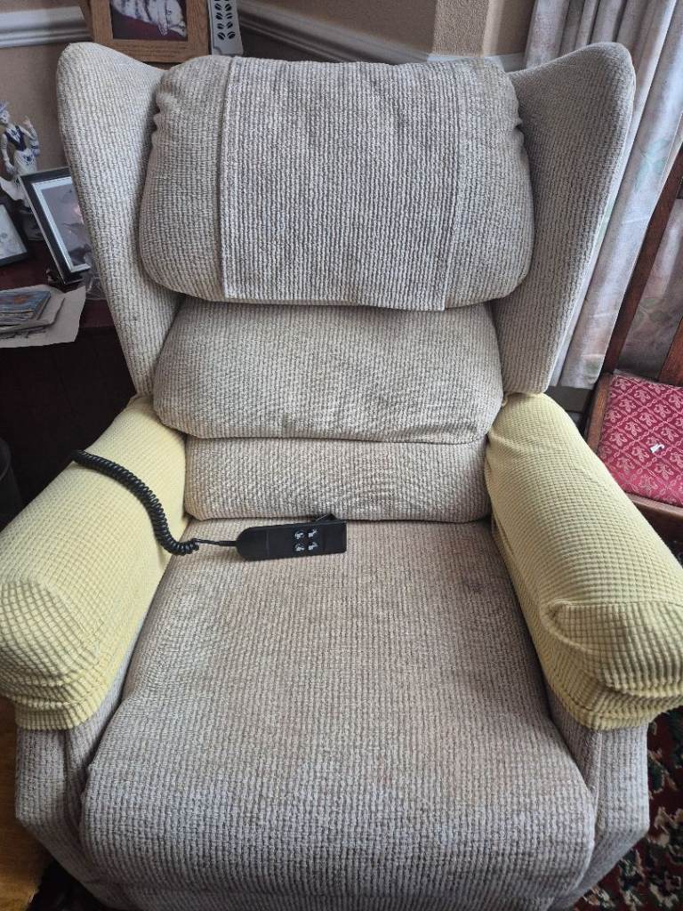 Reclining chair