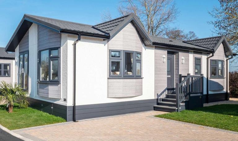 Omar Middleton in Grantham  - Lodge / Caravan 