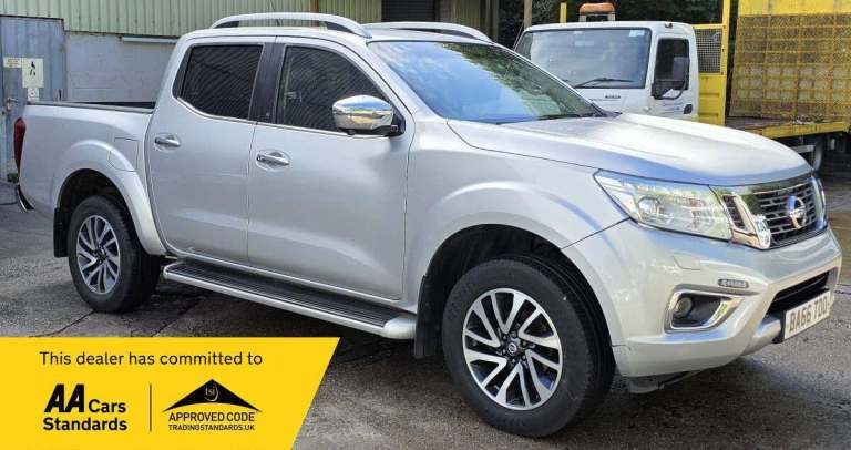 2017 Nissan Navara Double Cab Pick Up Tekna 2.3dCi 190 4WD Auto PICK UP DIESEL Automatic
