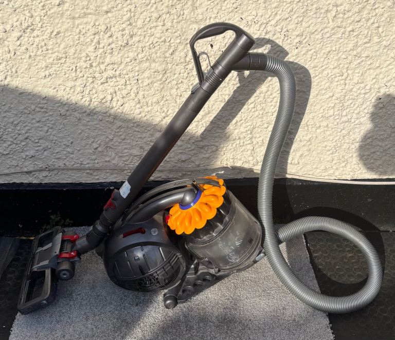 Dyson dc39 ball hoover vacuum cleaner 