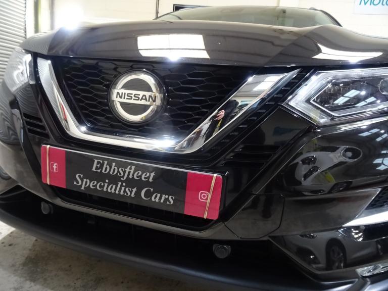 2019 Nissan Qashqai 1.3 DiG-T Tekna 5dr **LOW MILEAGE*ONLY 37000 MILES FROM NEW** HATCHBACK Petro...