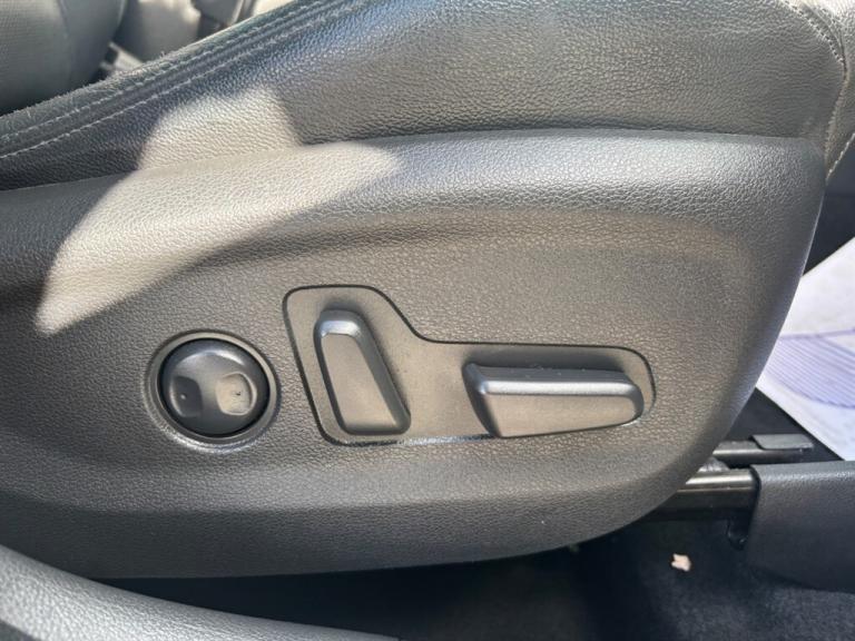 2016 Hyundai TUCSON 1.7 CRDi Blue Drive Premium SUV 5dr Diesel Manual Euro 6 (s/s) (116 ps) SUV D...