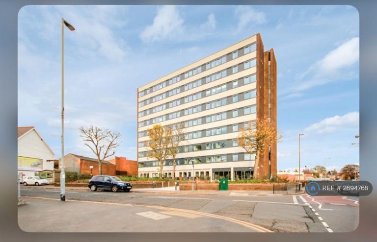 Studio flat in Nexus Point, Birmingham, B24 (#2694768)
