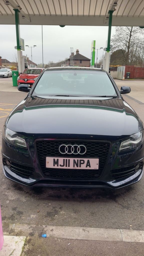 Audi, A4, Saloon, 2011, Manual, 1968 (cc), 4 doors