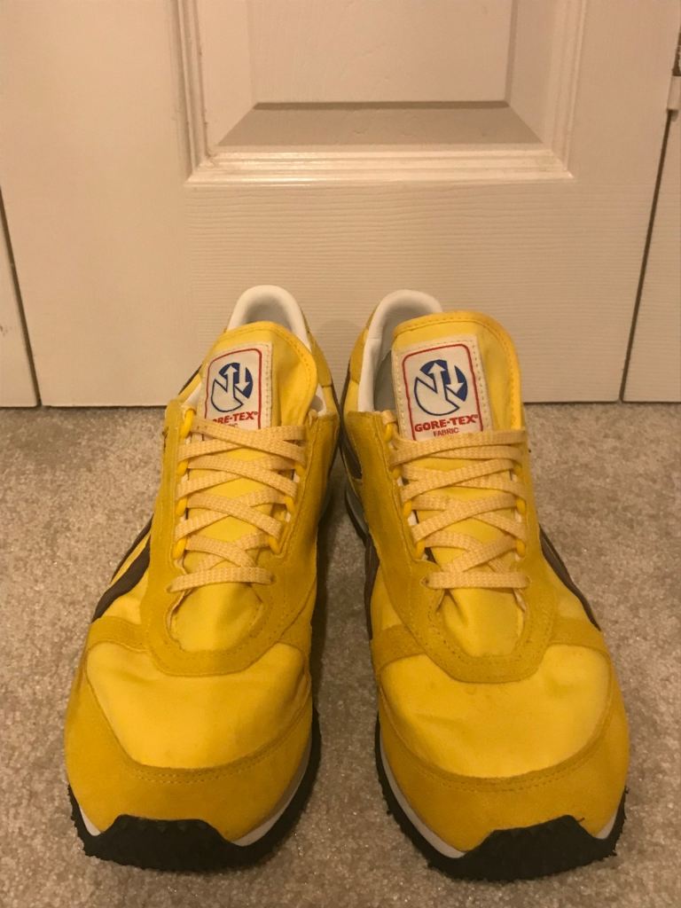 Mens Yellow Reebok Victory GORE-TEX trainers - Size UK 9.5 