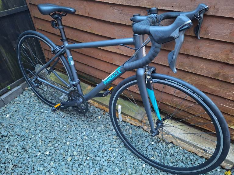 Pinnacle Laterite Womens Road Bike 16 Speed Medium 5'3''- 5'6"