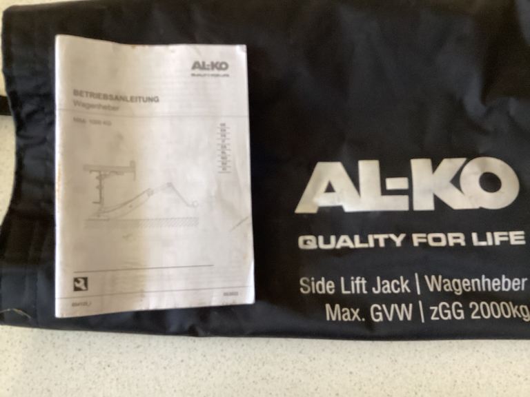 ALKO HEAVY DUTY CARAVAN JACK AND BRACKETS 2000KG