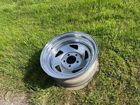 image for 4 x mangels steel chrome wheels 15&quot; 114.3 x 5 Jeep Cherokee