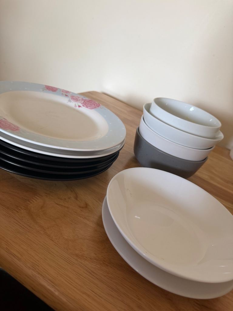 Mixed Dinnerware Set – Plates and Bowls, Good Condition