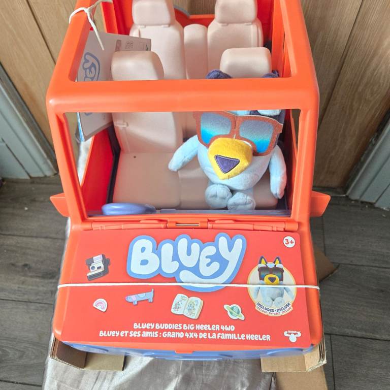Bluey Big Heeler 4WD Toy Car with Plush Figure – NEW