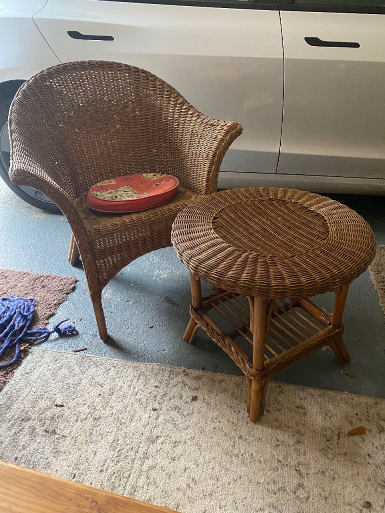 Chair and coffee table Wicker 
