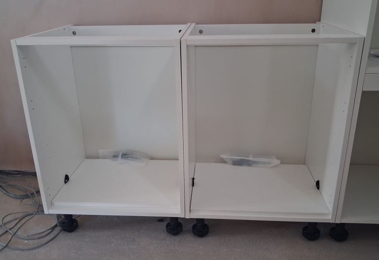 Howdens base units 600mm - NEW 