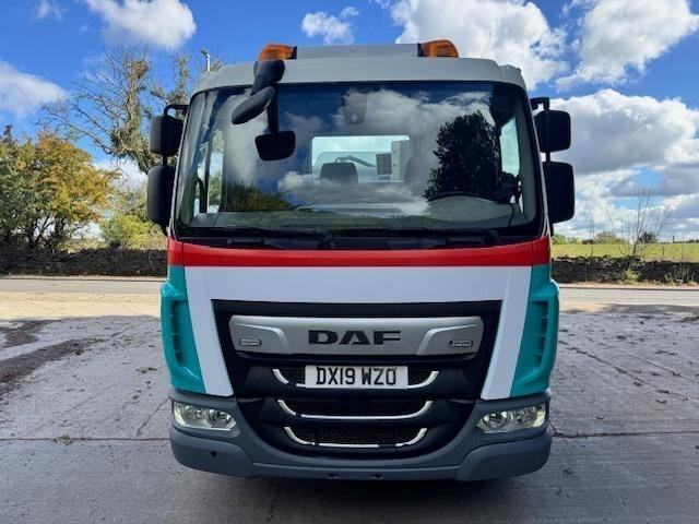 2019 19  DAF LF 180 E6 LHD Scarab Merlin dual sweep road sweeper