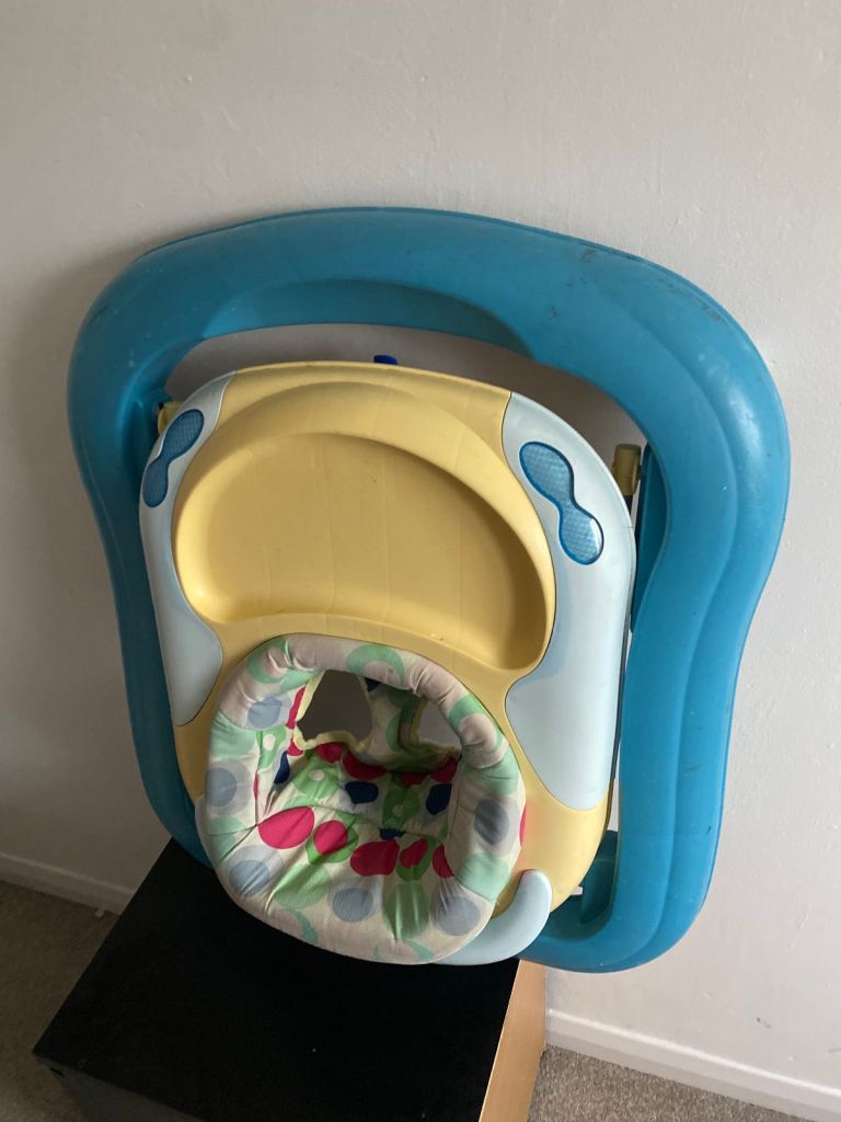 Baby Walker seated 6+ months 