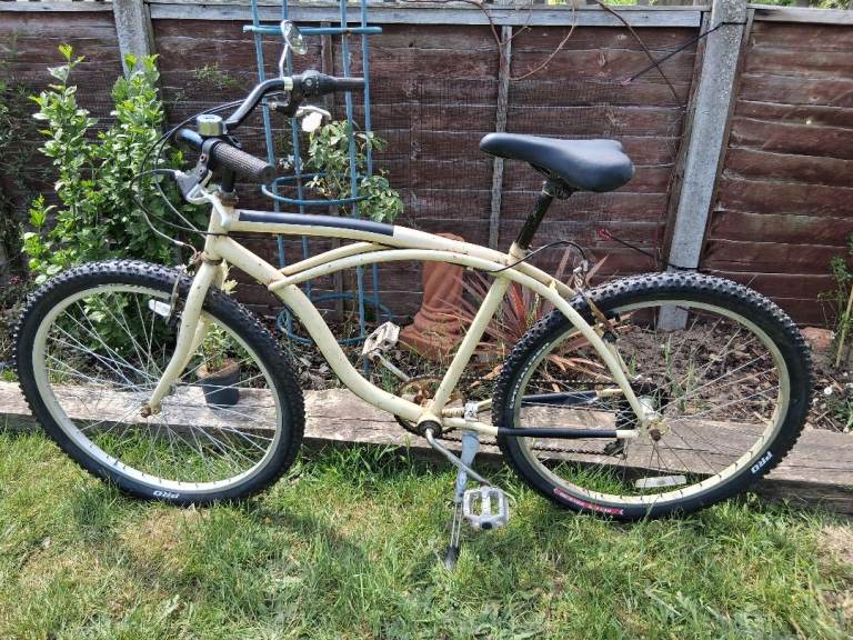 Full-size A-2-B Cruiser Bike