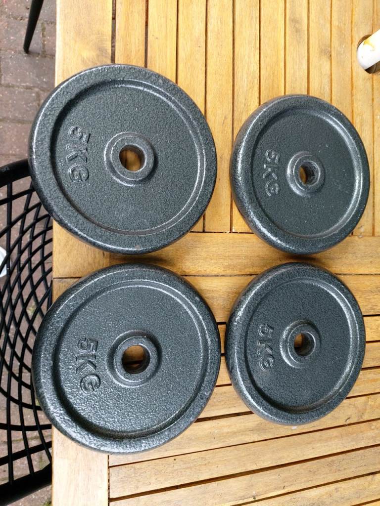4 x 5kg Weight Plates – Good Condition