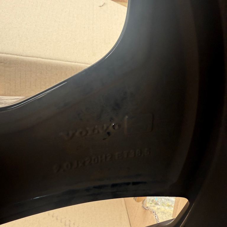 VOLVO XC90 BLACK 20” DIAMOND CUT ALLOY WHEEL RIM 9J OEM 32209411 GENUINE