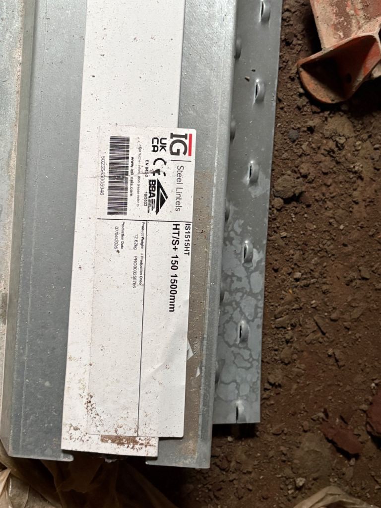 1500mm by 150mm Catnic lintel 