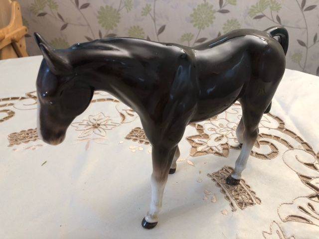 SYLVAC Horse Hunter 3176 Bay Figurine Circa 1950's/1960's Rare Piece PRICE REDUCED
