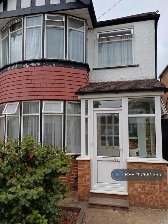 3 bedroom house in Millet Road, Greenford, UB6 (3 bed) (#2885995)