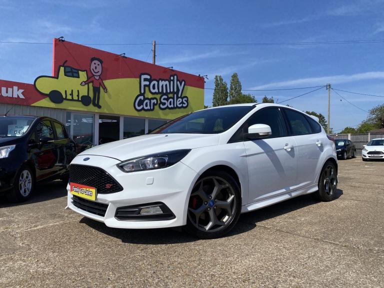 FORD FOCUS 2.0 ST-3 2.0 TURBO FULL SERVICE HISTORY STUNNING CONDITION STANDARD