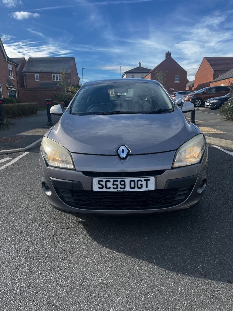 Renault, MEGANE, Hatchback, 2010, Manual, 1598 (cc), 5 doors