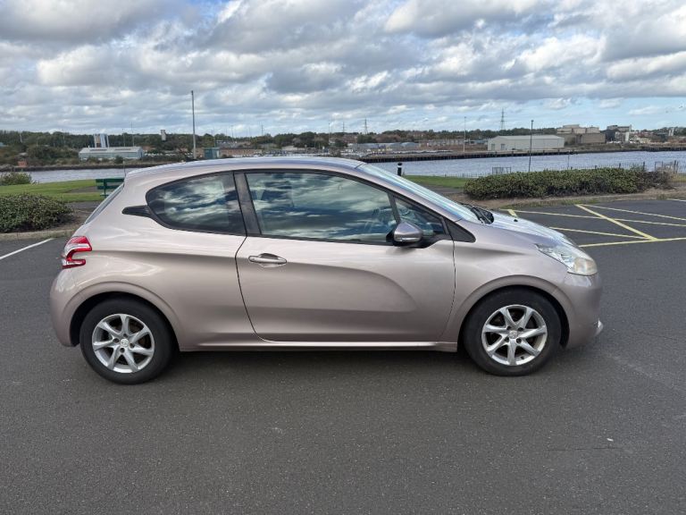 Peugeot 208 full mot new clutch 
