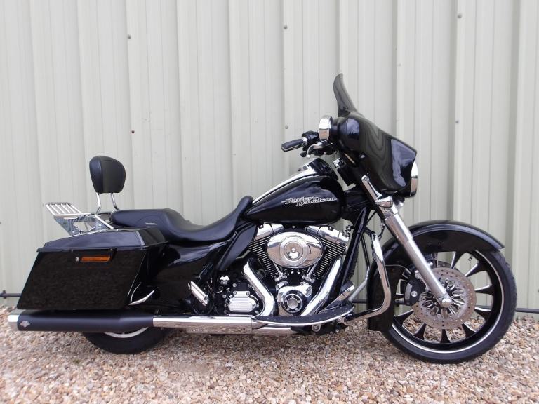 Harley-Davidson FLHX Street Glide 1690cc, Massive Spec * UK Delivery *