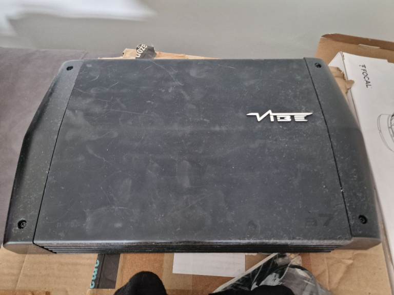 VIBE SLICK A7 AMPLIFIER