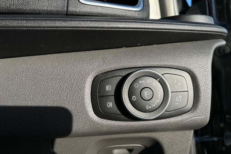 2022 Ford Transit Custom 320 Limited AUTO L1 SWB Double Cab In Van FWD 2.0 EcoBlue 170ps Low Roof...