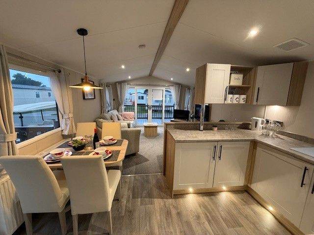 2 Bedroom