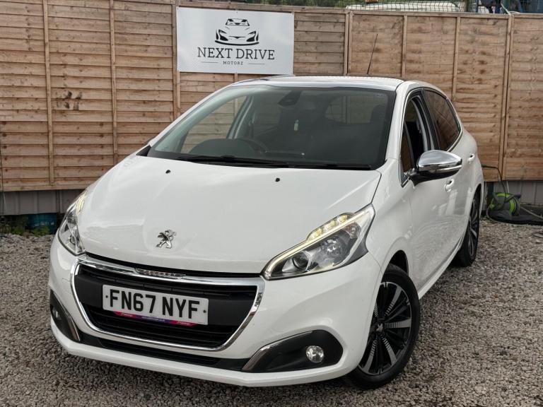 2018 Peugeot 208 1.2 PureTech Allure Premium 5dr HATCHBACK PETROL Manual