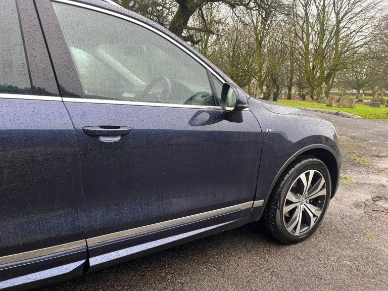 2014 Volkswagen Touareg 3.0 TDI V6 BlueMotion Tech R-Line Tiptronic 4WD Euro 5 (s/s) 5dr ESTATE D...