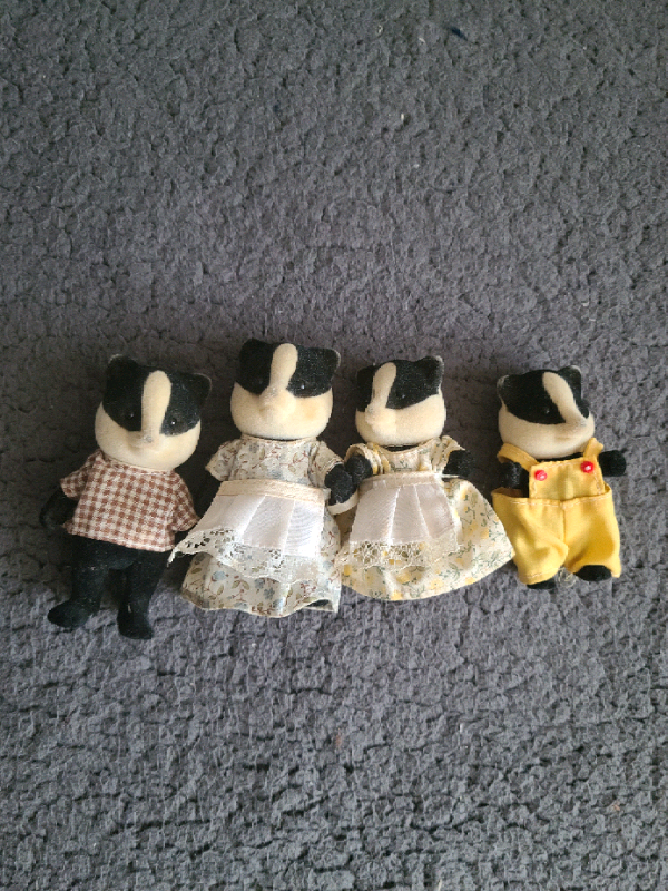 Retro sylvanian badger family