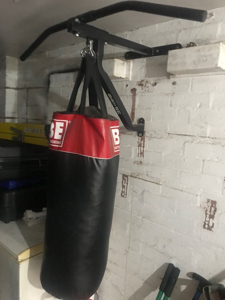 Boxing bag and pull up bar 