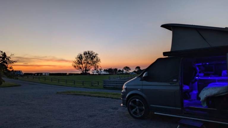 VW T5 T28 Highline TDI Campervan 2.0ltr 6 Speed Manuel 175bhp 2k+ extras inc