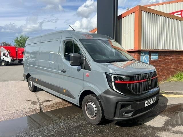 Renault Trucks Master Panel Van L3 H2 LWB RED EDITION EX DEMO 22k miles