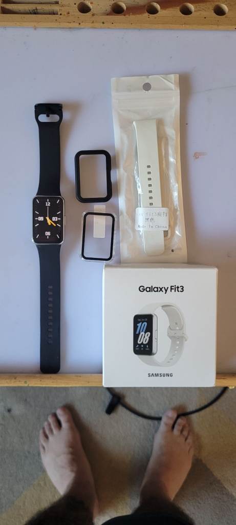 Samsung Galaxy Fit3 Smartwatch - Black, As Good As New