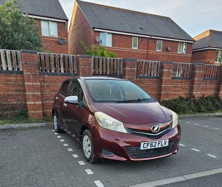 Toyota, VITZ, AUTOMATIC, 2012, 990 (cc), Low Mileage Automatic Car with New MOT