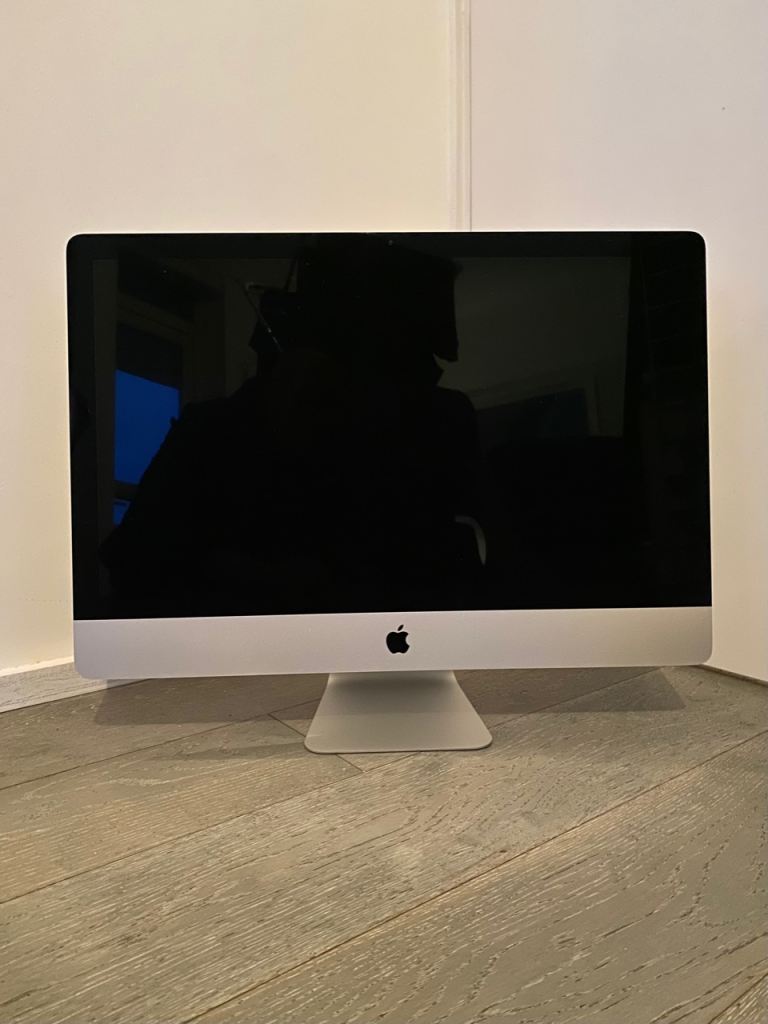 Apple iMac - 27" 2017 4.2Ghz/ 64 GB memory/ 2TB storage 