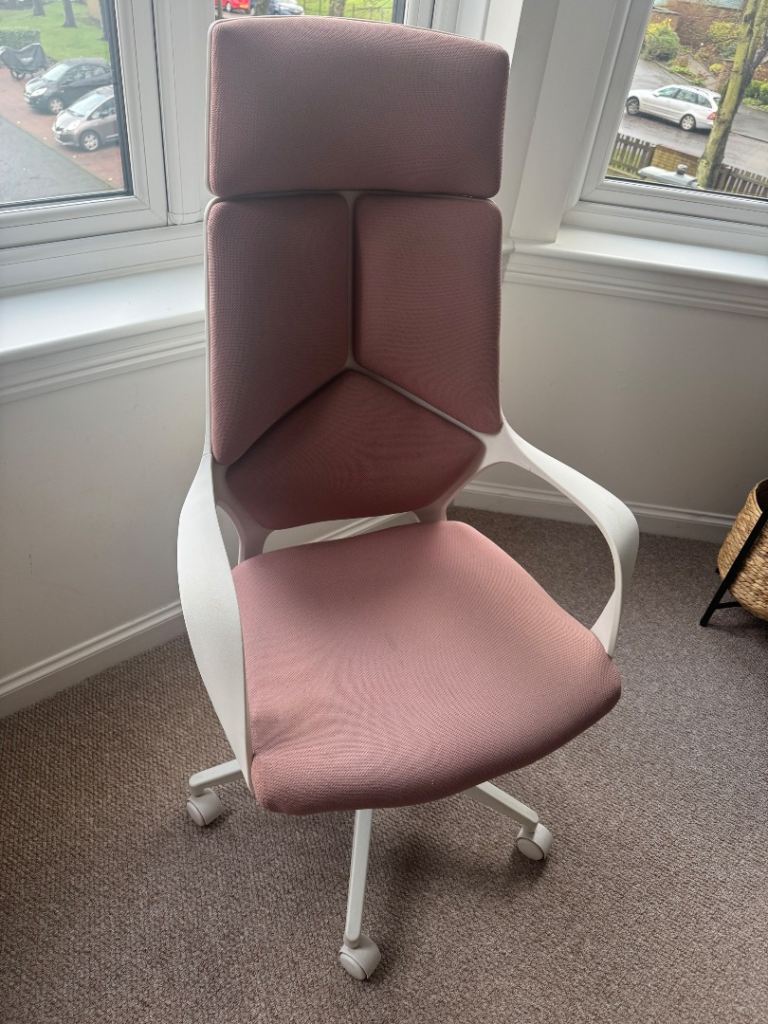 Pink desk chair
