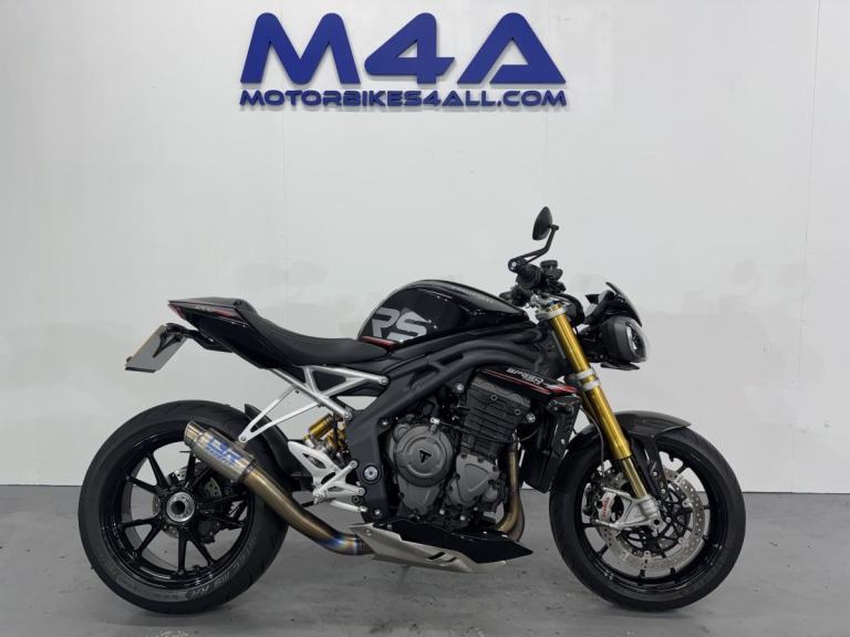 TRIUMPH SPEED TRIPLE 1200 RS 2021