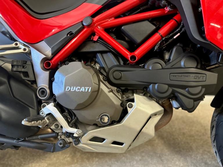 STUNNING 2016/66 DUCATI MULTISTRADA 1200 MOTORCYCLE 