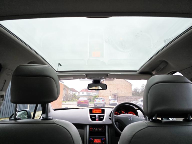 2008 Peugeot 207 '' 1.4 SE Manual 67800 Miles. Full LEATHER. PAN Roof. 5dr hatchback. PX OK HATCH...