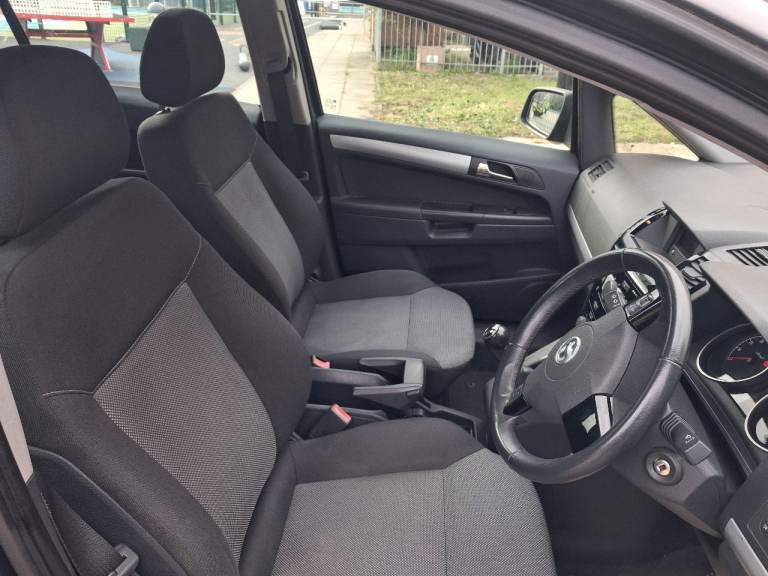 Vauxhall ZAFIRA 2013Manual 1.6
