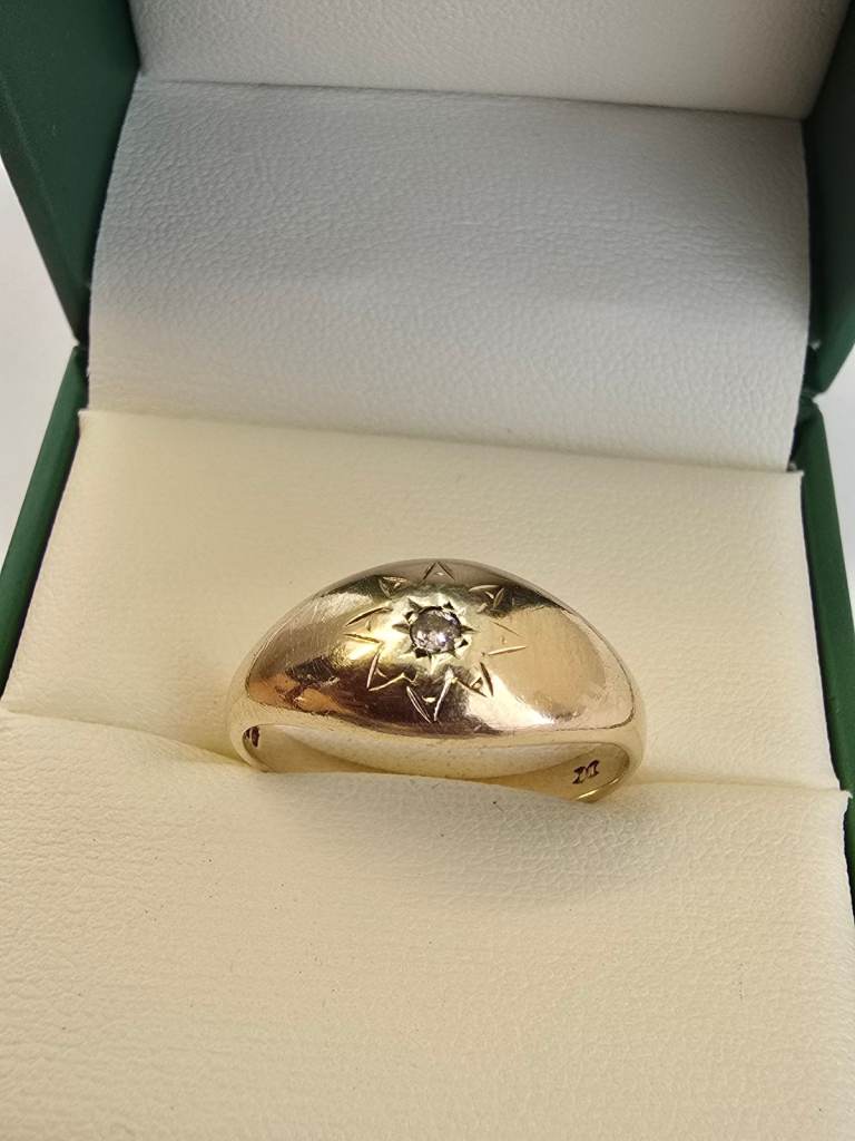 9CT GOLD INLAID DIAMOND STARBURST RING