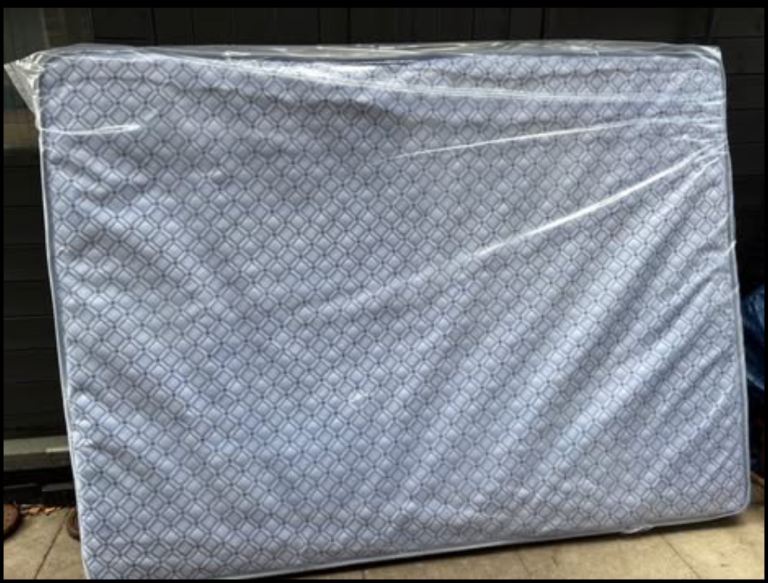 BRAND NEW DOUBLE MATTRESS IN WRAPPING 
